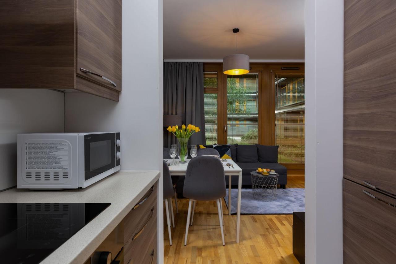 Kolejowa Apartments Warsaw By Noclegi Renters Buitenkant foto