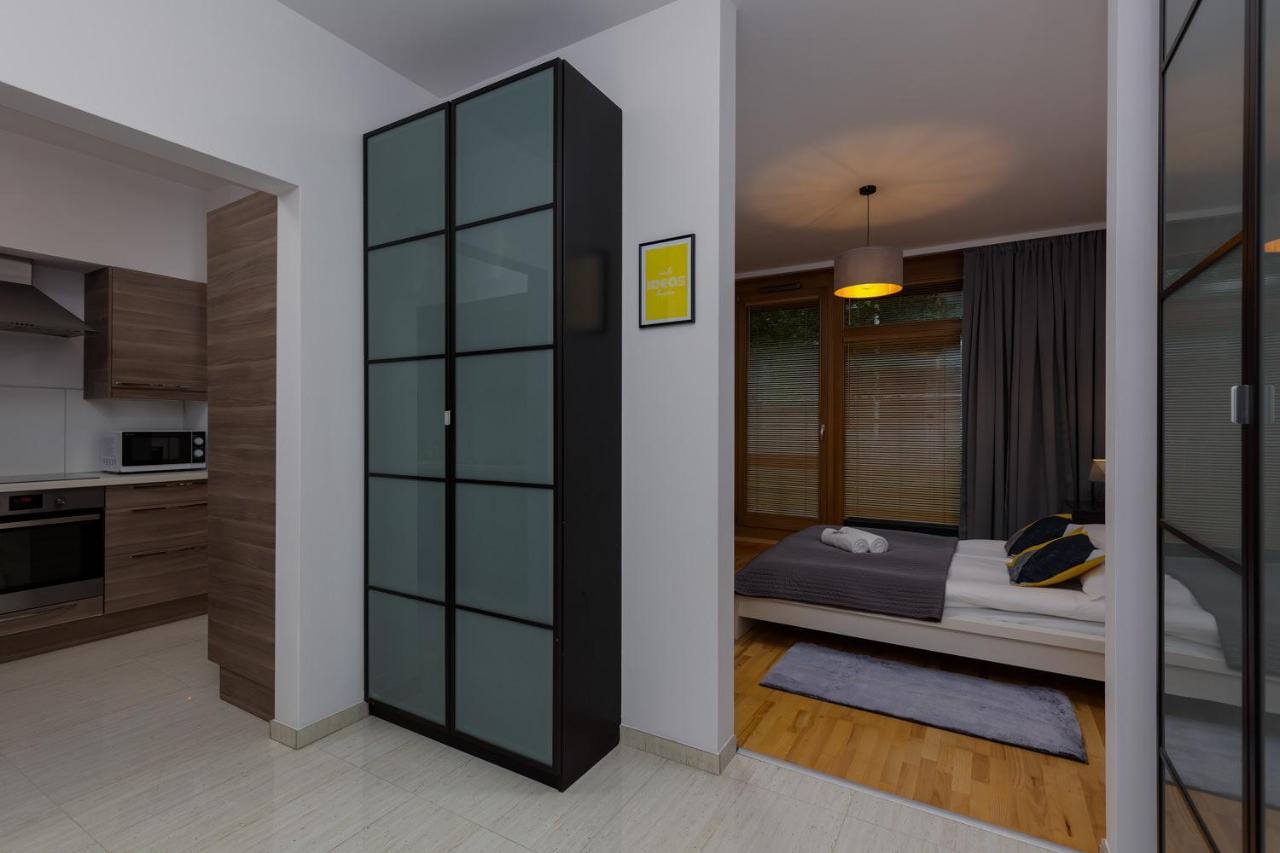 Kolejowa Apartments Warsaw By Noclegi Renters Buitenkant foto