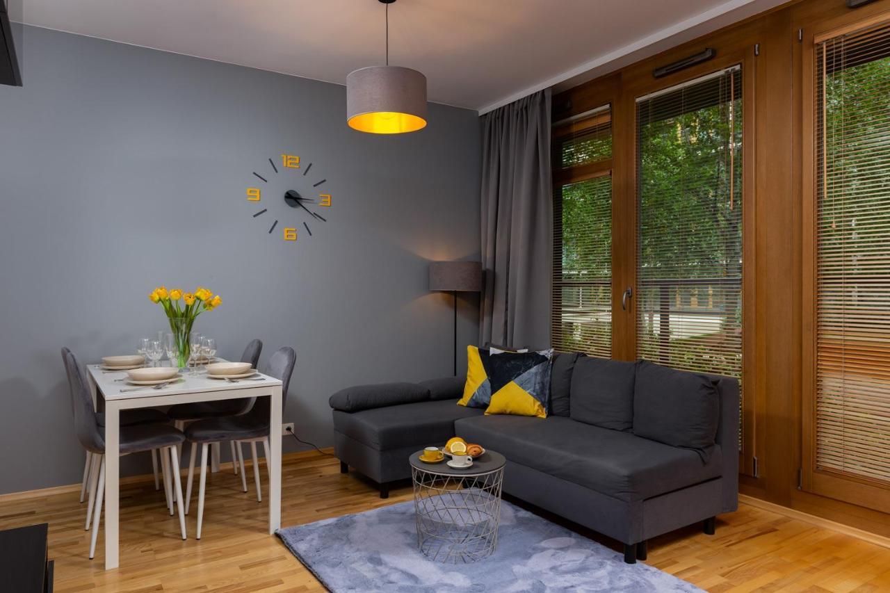 Kolejowa Apartments Warsaw By Noclegi Renters Buitenkant foto