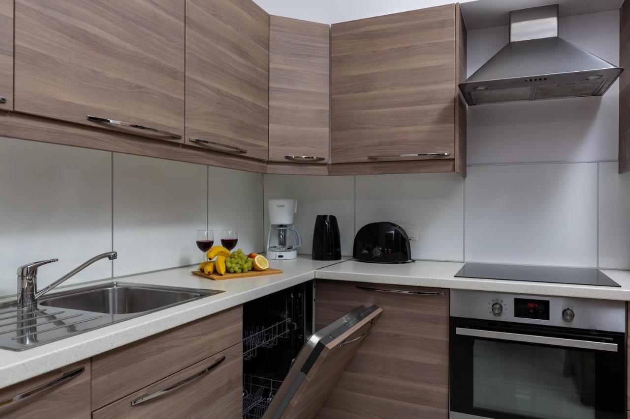 Kolejowa Apartments Warsaw By Noclegi Renters Buitenkant foto
