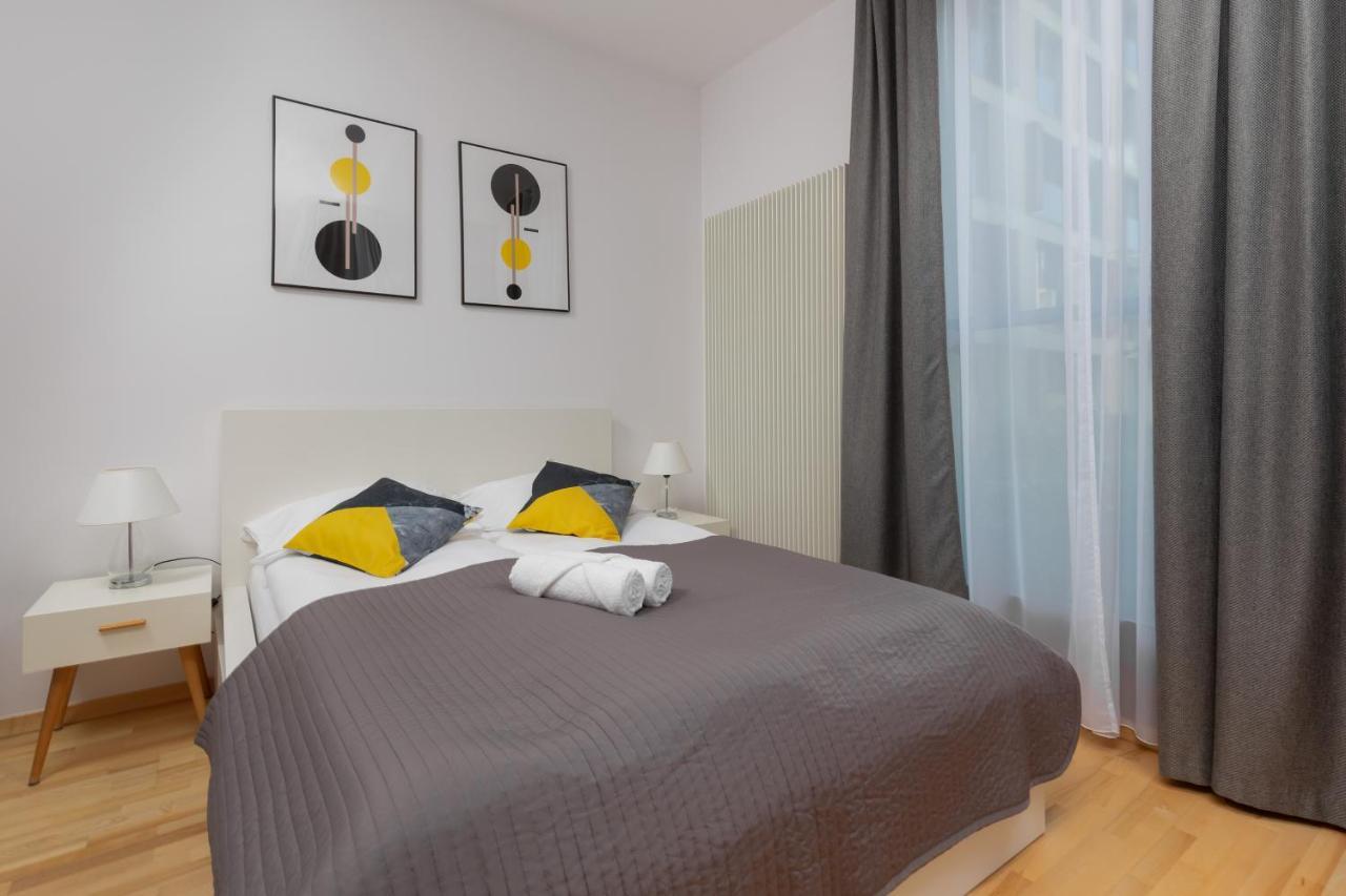 Kolejowa Apartments Warsaw By Noclegi Renters Buitenkant foto